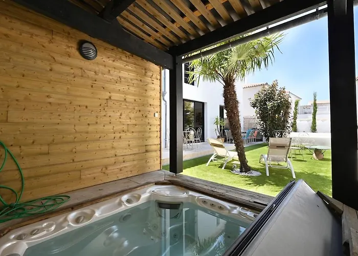 Villa 120 - Spa, Modernity, Comfort *